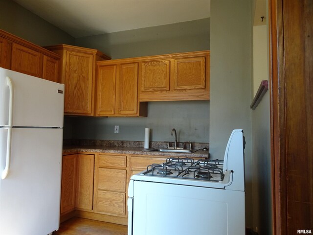 1554 W Pleasant St, Davenport, IA 52804 - photo 11