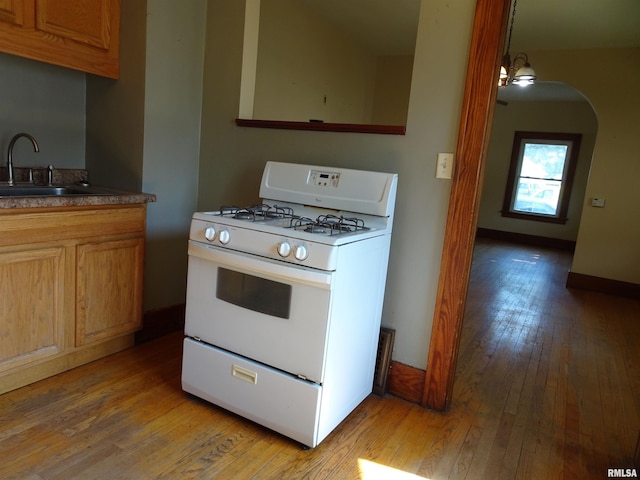 1554 W Pleasant St, Davenport, IA 52804 - photo 12