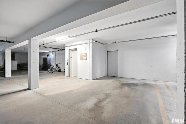 2997 3rd St Unit 206, Moline, IL 61265 - parking garage with elevator