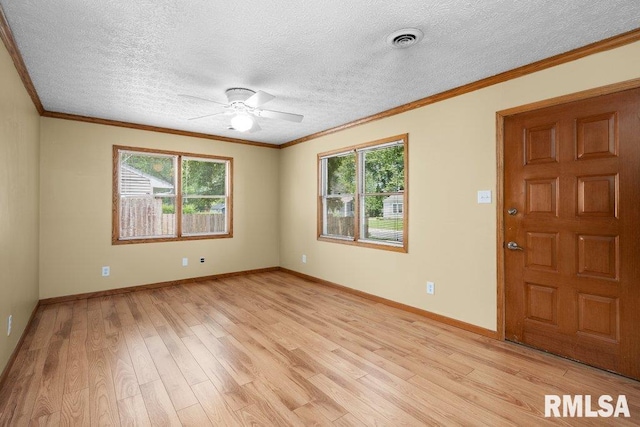 7302 Cedar St, Davenport, IA 52806 - photo 4