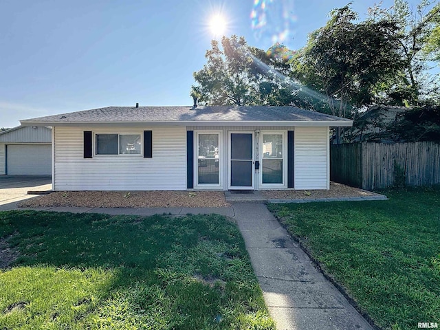 1419 S Ohio Ave, Davenport, IA 52802 - photo 1