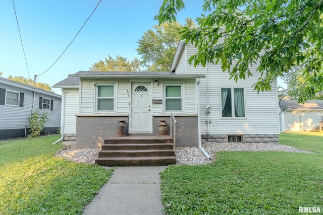 511 Locust St, Prophetstown, IL 61277 - photo 1