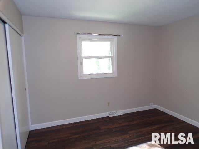 624 S 4th St, Eldridge, IA 52748 - photo 8