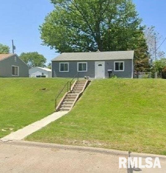965 41st St, Moline, IL 61265 - photo 2