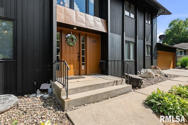 2918 2nd St, Moline, IL 61265 - photo 1