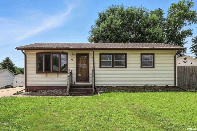 6706 Ridge Dr, Davenport, IA 52806 - photo 1