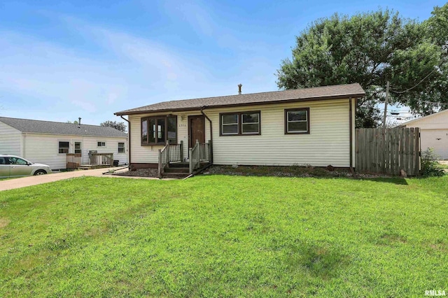 6706 Ridge Dr, Davenport, IA 52806 - photo 2