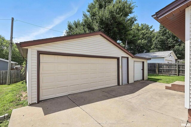 6706 Ridge Dr, Davenport, IA 52806 - photo 22