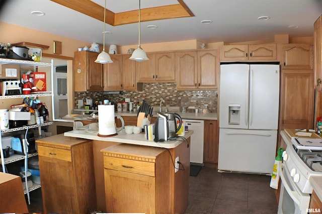 738 S 9th Ave, Clinton, IA 52732 - photo 4