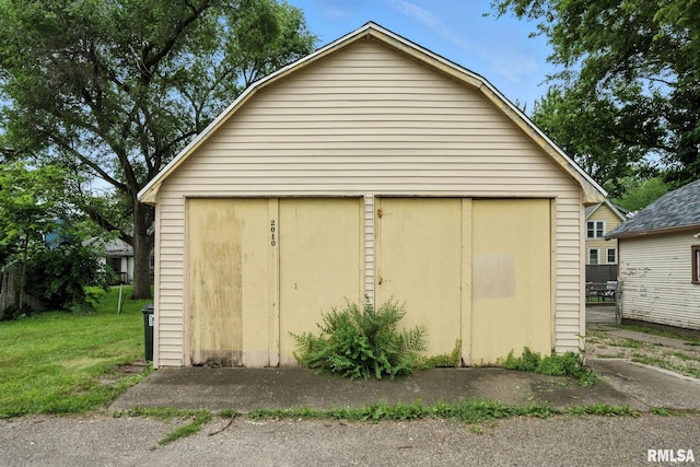 2010 W 1st St, Davenport, IA 52802 - photo 24