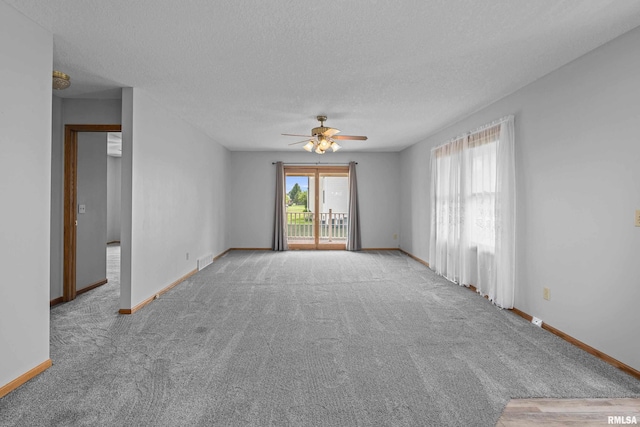 728 E Iowa St, Eldridge, IA 52748 - photo 25