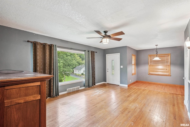 1704 Jersey Ridge Rd, Davenport, IA 52803 - photo 4