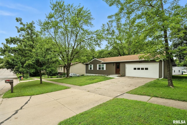 2910 Maplecrest Rd, Bettendorf, IA 52722 - photo 2