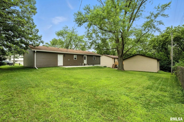 2910 Maplecrest Rd, Bettendorf, IA 52722 - photo 4