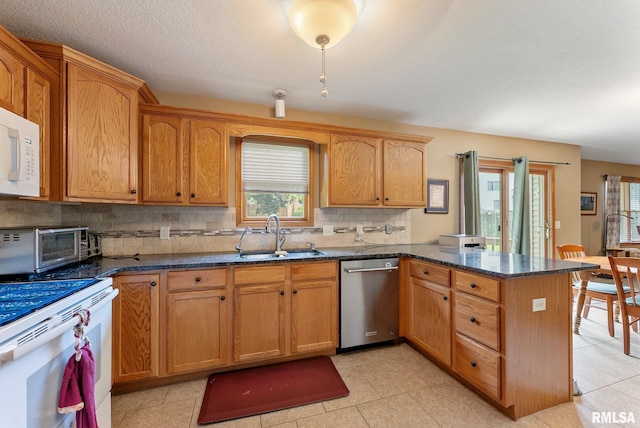 6117 Hillandale Rd, Davenport, IA 52806 - photo 14
