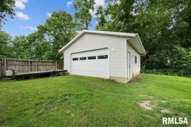 2445 Bobwhite Dr, Muscatine, IA 52761 - photo 5