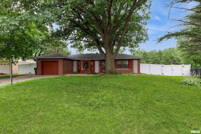 1136 Bobetta Ct, Clinton, IA 52732 - photo 2