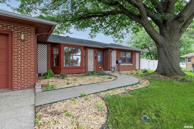 1136 Bobetta Ct, Clinton, IA 52732 - photo 3
