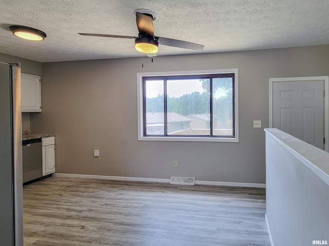4015 W 14th Ct, Davenport, IA 52804 - photo 6