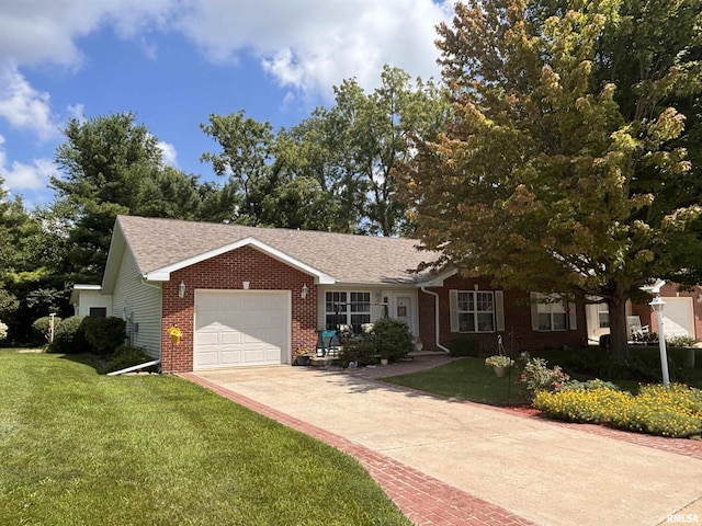 200 S Acorn St, Kewanee, IL 61443 - photo 1