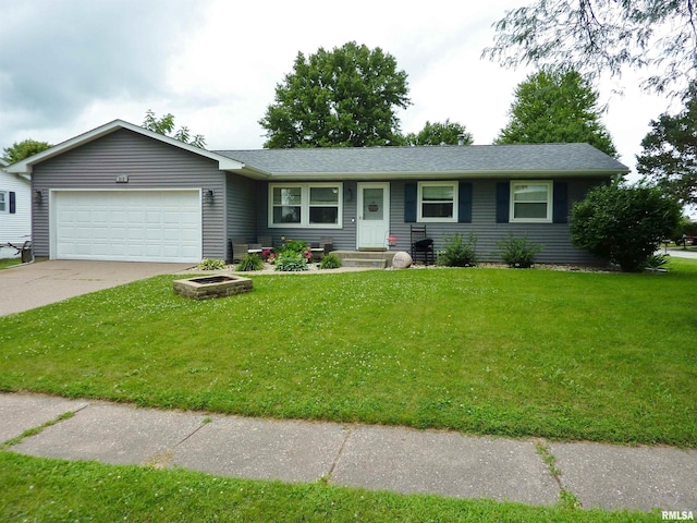 212 W Spring St, Eldridge, IA 52748 - photo 1