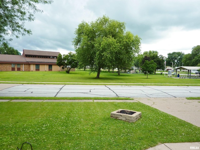 212 W Spring St, Eldridge, IA 52748 - photo 23