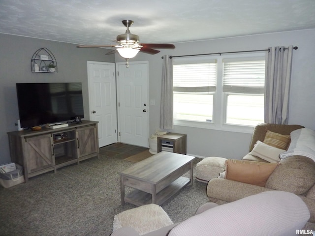 212 W Spring St, Eldridge, IA 52748 - photo 4