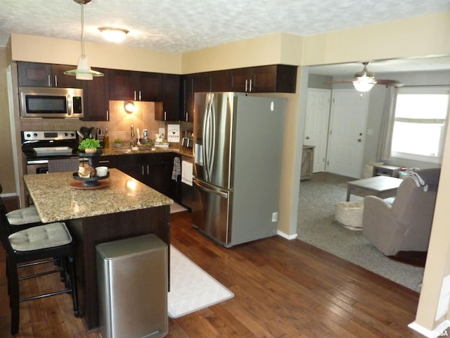 212 W Spring St, Eldridge, IA 52748 - photo 8