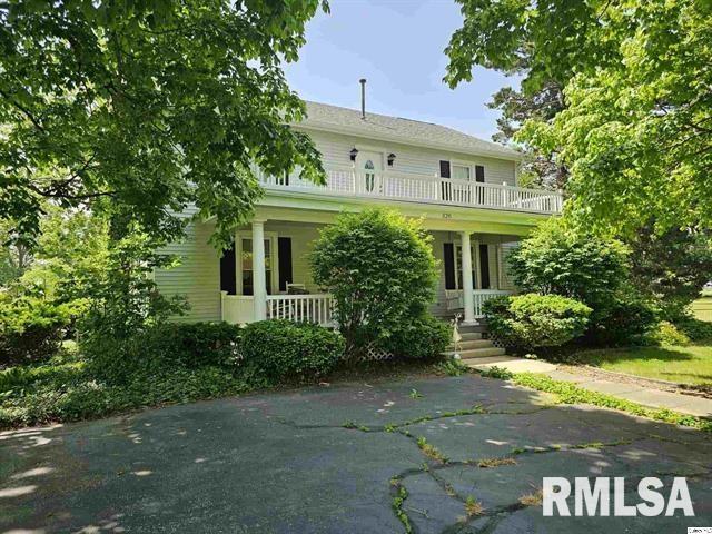 320 S Fayette St, Carthage, IL 62321 - photo 1