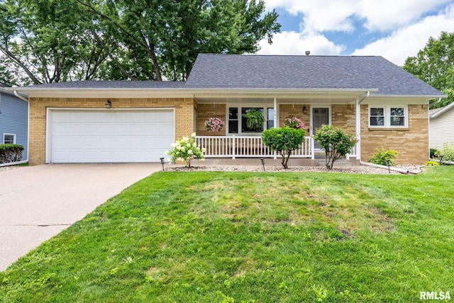 604 N 8th St, Eldridge, IA 52748 - photo 1