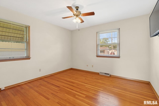 3227 W Colorado St, Davenport, IA 52804 - photo 14