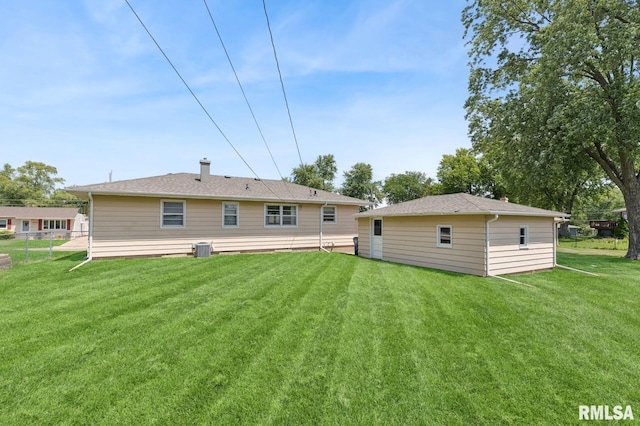 3227 W Colorado St, Davenport, IA 52804 - photo 4