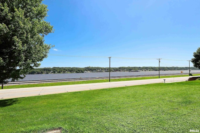 1128 N Cody Rd, Le Claire, IA 52753 - photo 39