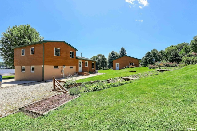 1128 N Cody Rd, Le Claire, IA 52753 - photo 5