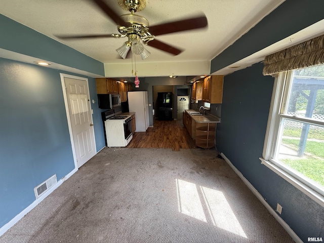 2725 W 49th St, Davenport, IA 52806 - photo 11