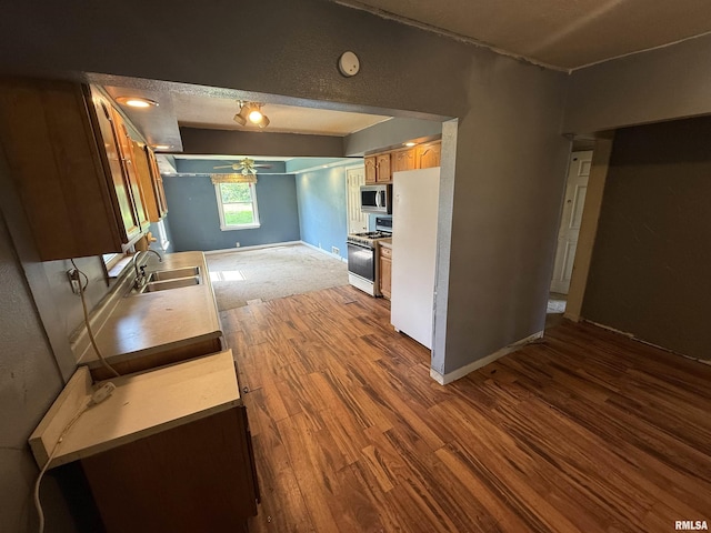 2725 W 49th St, Davenport, IA 52806 - photo 9