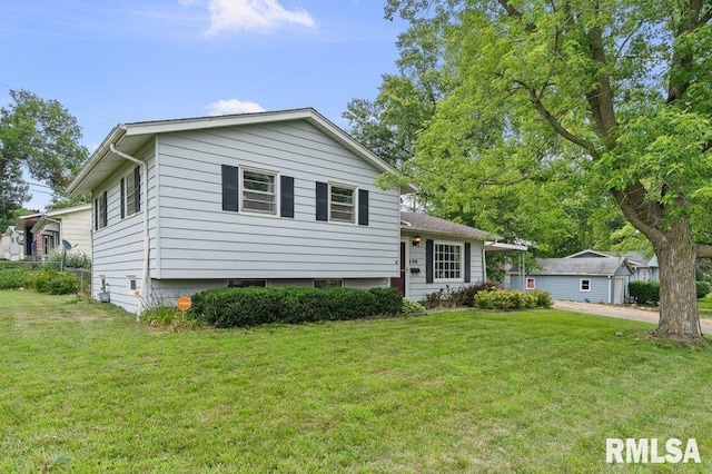 908 Hillside Dr, Bettendorf, IA 52722 - photo 2