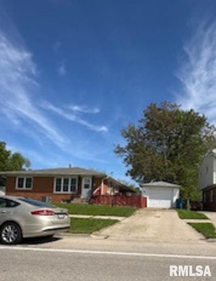 4016 1st St, East Moline, IL 61244 - photo 4