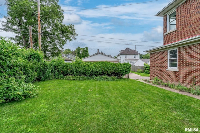 320 W Hayes St Unit 320 320-1/2 320-1/3, Davenport, IA 52803 - photo 4