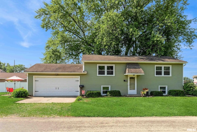721 15th St, De Witt, IA 52742 - photo 1