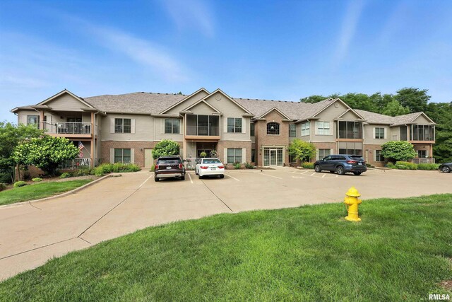 1227 E Kimberly Rd Unit 5A, Bettendorf, IA 52722 - photo 1
