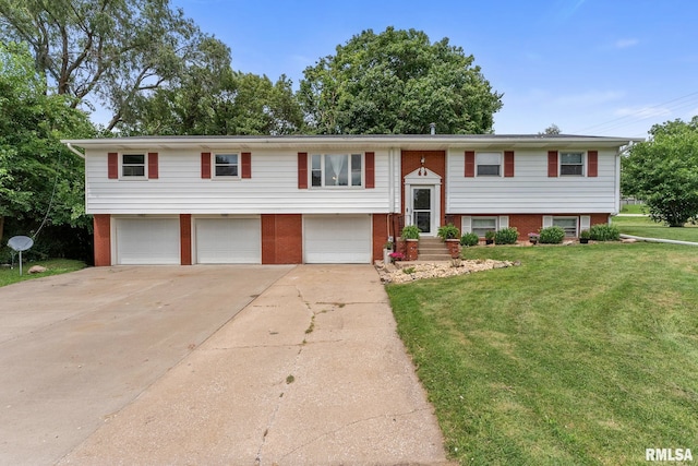 501 W Maple St, Reynolds, IL 61279 - photo 1
