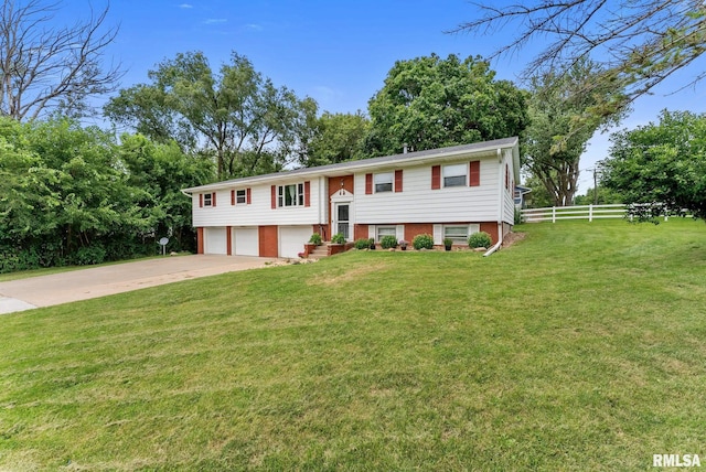501 W Maple St, Reynolds, IL 61279 - photo 2