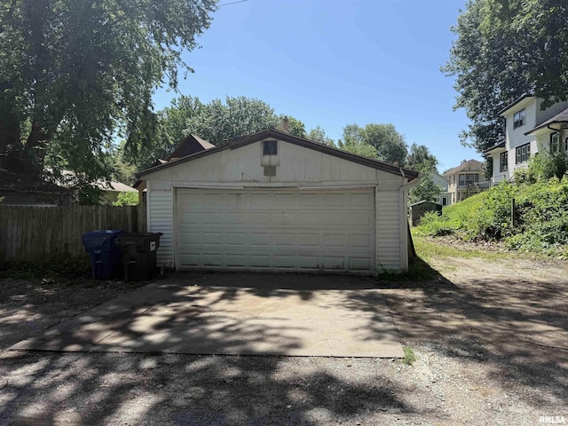 1140 E 14th St, Davenport, IA 52803 - photo 13