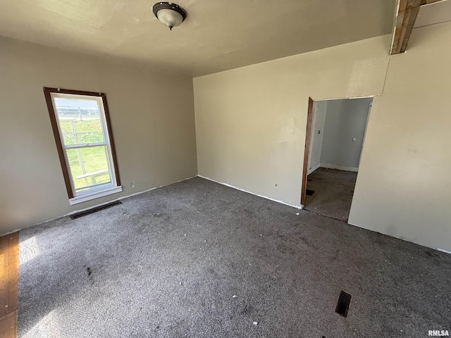1140 E 14th St, Davenport, IA 52803 - photo 4