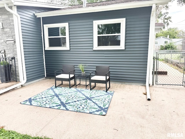 2845 Washington Ln, Davenport, IA 52804 - photo 3