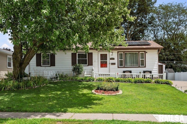 1203 N Thornwood Ave, Davenport, IA 52804 - photo 1
