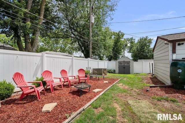 1203 N Thornwood Ave, Davenport, IA 52804 - photo 7