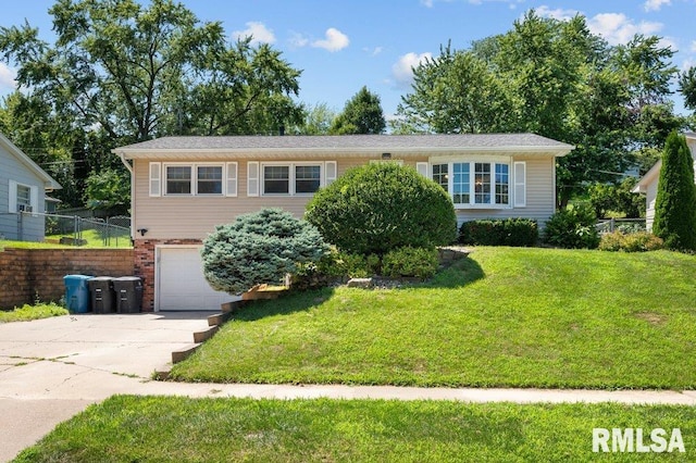 8218 9th St W, Rock Island, IL 61201 - photo 1