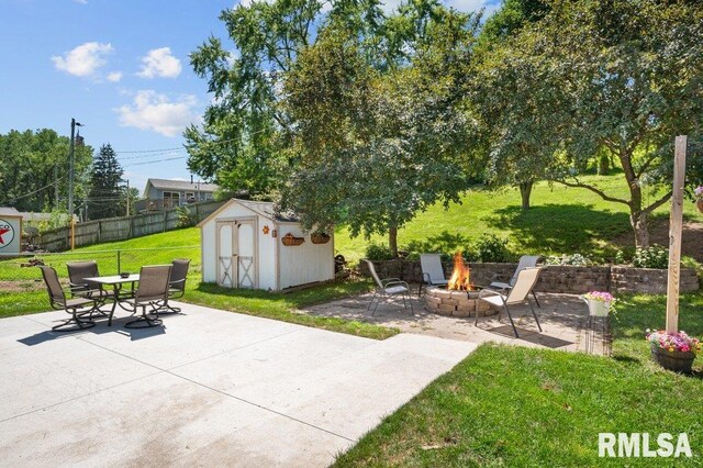 8218 9th St W, Rock Island, IL 61201 - photo 5